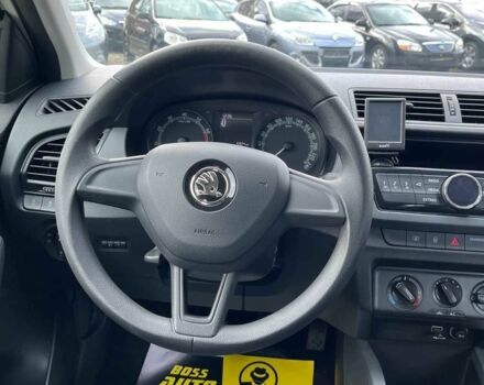 Белый Шкода Фабия, объемом двигателя 1 л и пробегом 84 тыс. км за 7450 $, фото 9 на Automoto.ua