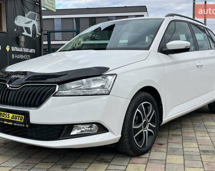 Белый Шкода Фабия, объемом двигателя 1 л и пробегом 84 тыс. км за 7450 $, фото 2 на Automoto.ua