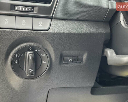 Белый Шкода Фабия, объемом двигателя 1 л и пробегом 84 тыс. км за 7450 $, фото 12 на Automoto.ua