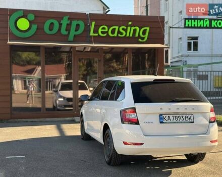 Белый Шкода Фабия, объемом двигателя 1 л и пробегом 158 тыс. км за 9500 $, фото 5 на Automoto.ua