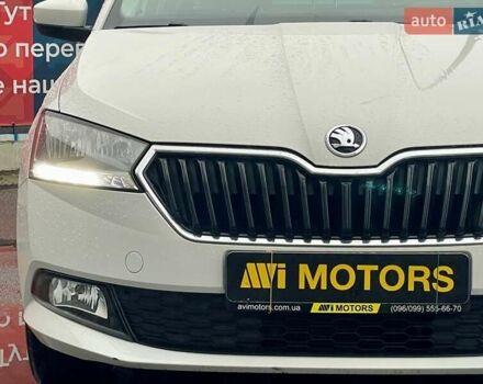 Белый Шкода Фабия, объемом двигателя 1 л и пробегом 65 тыс. км за 12500 $, фото 8 на Automoto.ua