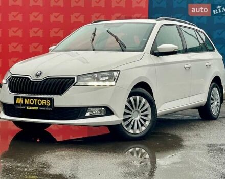 Белый Шкода Фабия, объемом двигателя 1 л и пробегом 65 тыс. км за 12500 $, фото 1 на Automoto.ua