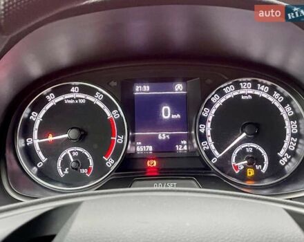 Белый Шкода Фабия, объемом двигателя 1 л и пробегом 65 тыс. км за 12500 $, фото 27 на Automoto.ua