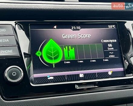 Белый Шкода Фабия, объемом двигателя 1 л и пробегом 61 тыс. км за 11000 $, фото 43 на Automoto.ua