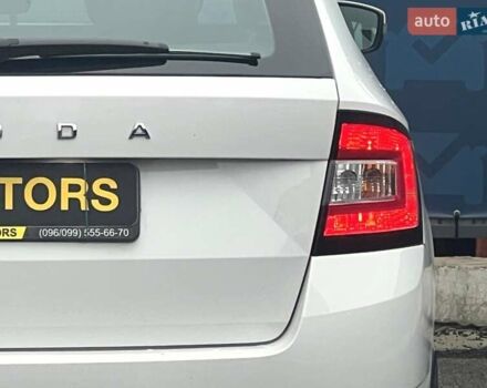 Белый Шкода Фабия, объемом двигателя 1 л и пробегом 70 тыс. км за 12500 $, фото 9 на Automoto.ua