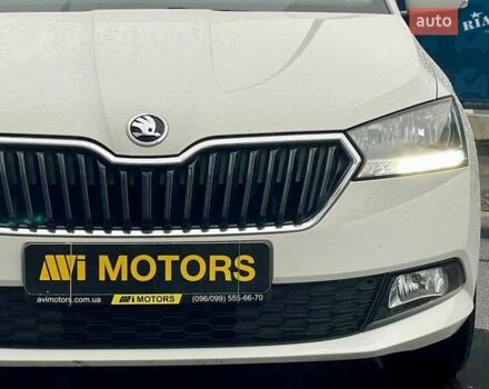 Белый Шкода Фабия, объемом двигателя 1 л и пробегом 65 тыс. км за 12500 $, фото 9 на Automoto.ua