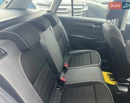 Белый Шкода Фабия, объемом двигателя 1 л и пробегом 70 тыс. км за 12500 $, фото 44 на Automoto.ua