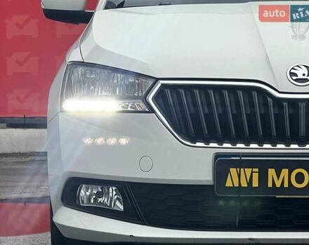 Белый Шкода Фабия, объемом двигателя 1 л и пробегом 70 тыс. км за 12500 $, фото 6 на Automoto.ua