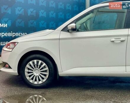 Белый Шкода Фабия, объемом двигателя 1 л и пробегом 65 тыс. км за 12500 $, фото 20 на Automoto.ua