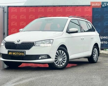 Белый Шкода Фабия, объемом двигателя 1 л и пробегом 70 тыс. км за 12500 $, фото 2 на Automoto.ua