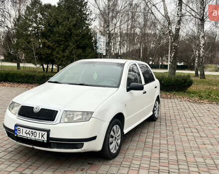 Белый Шкода Фабия, объемом двигателя 1.39 л и пробегом 470 тыс. км за 2500 $, фото 1 на Automoto.ua