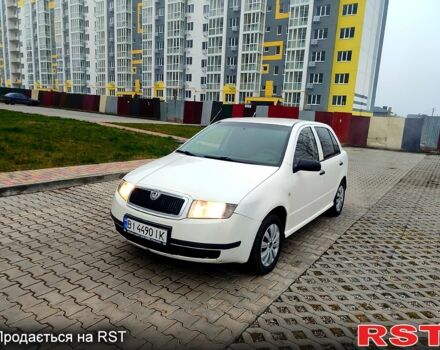 Белый Шкода Фабия, объемом двигателя 1.4 л и пробегом 257 тыс. км за 2500 $, фото 1 на Automoto.ua
