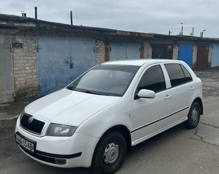 Белый Шкода Фабия, объемом двигателя 1 л и пробегом 300 тыс. км за 2850 $, фото 1 на Automoto.ua