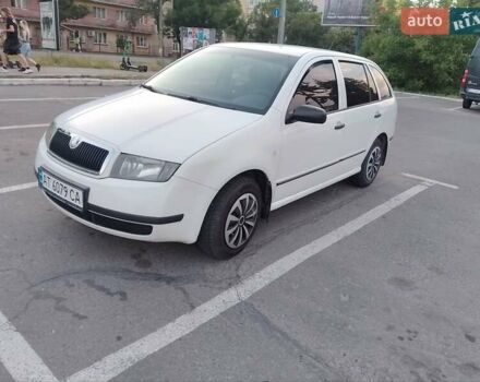 Білий Шкода Фабія, об'ємом двигуна 1.4 л та пробігом 319 тис. км за 3000 $, фото 1 на Automoto.ua