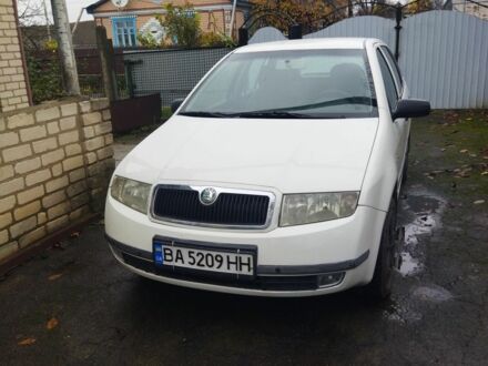 Білий Шкода Фабія, об'ємом двигуна 1.4 л та пробігом 380 тис. км за 2650 $, фото 1 на Automoto.ua