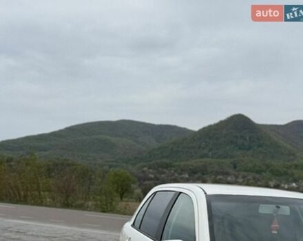 Белый Шкода Фабия, объемом двигателя 1.4 л и пробегом 326 тыс. км за 2500 $, фото 1 на Automoto.ua