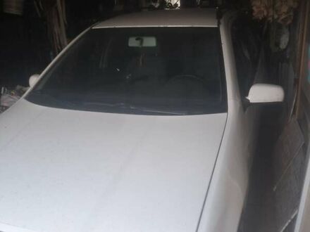 Белый Шкода Фабия, объемом двигателя 1.4 л и пробегом 313 тыс. км за 3000 $, фото 1 на Automoto.ua