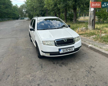 Білий Шкода Фабія, об'ємом двигуна 1.39 л та пробігом 290 тис. км за 3000 $, фото 1 на Automoto.ua