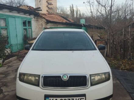 Білий Шкода Фабія, об'ємом двигуна 1.2 л та пробігом 202 тис. км за 4002 $, фото 1 на Automoto.ua