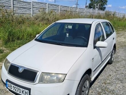 Белый Шкода Фабия, объемом двигателя 1.4 л и пробегом 312 тыс. км за 2900 $, фото 1 на Automoto.ua