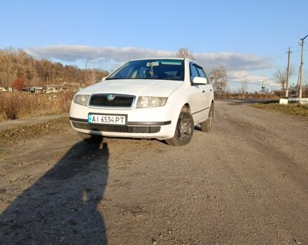 Белый Шкода Фабия, объемом двигателя 1.4 л и пробегом 257 тыс. км за 3000 $, фото 1 на Automoto.ua