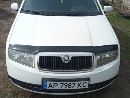 Белый Шкода Фабия, объемом двигателя 1 л и пробегом 111 тыс. км за 3500 $, фото 1 на Automoto.ua