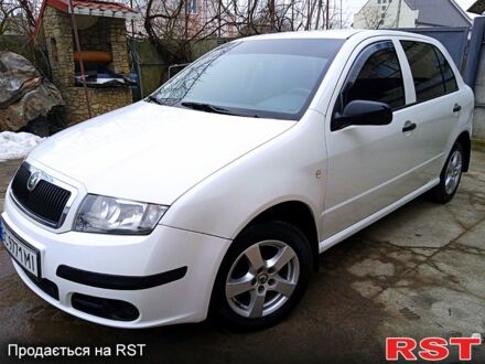 Шкода Фабія 2005 у Радехове на Automoto.ua Білий Шкода Фабія, об'ємом двигуна 1.2 л та пробігом 281 тис. км за 3300 $, фото 1 на Automoto.ua