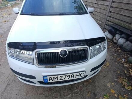 Білий Шкода Фабія, об'ємом двигуна 1.2 л та пробігом 228 тис. км за 3500 $, фото 1 на Automoto.ua