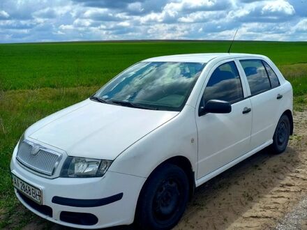Шкода Фабія 2006 у Богуславе на Automoto.ua Білий Шкода Фабія, об'ємом двигуна 1.2 л та пробігом 291 тис. км за 3000 $, фото 1 на Automoto.ua