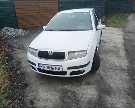 Белый Шкода Фабия, объемом двигателя 1.4 л и пробегом 314 тыс. км за 2850 $, фото 1 на Automoto.ua