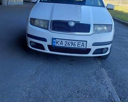 Білий Шкода Фабія, об'ємом двигуна 1.39 л та пробігом 278 тис. км за 3700 $, фото 1 на Automoto.ua