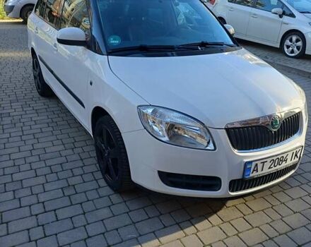 Шкода Фабия 2008 в Калуше на Automoto.ua Белый Шкода Фабия, объемом двигателя 1.6 л и пробегом 211 тыс. км за 6600 $, фото 1 на Automoto.ua