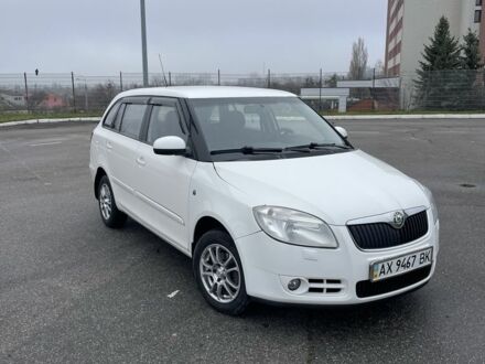 Білий Шкода Фабія, об'ємом двигуна 1.4 л та пробігом 178 тис. км за 5500 $, фото 1 на Automoto.ua