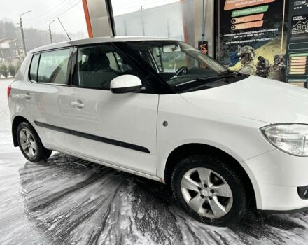Білий Шкода Фабія, об'ємом двигуна 1.4 л та пробігом 210 тис. км за 4550 $, фото 1 на Automoto.ua