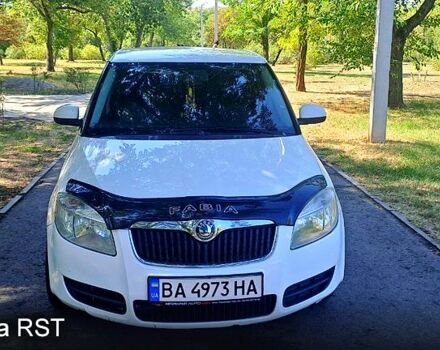 Білий Шкода Фабія, об'ємом двигуна 1.4 л та пробігом 364 тис. км за 3999 $, фото 1 на Automoto.ua