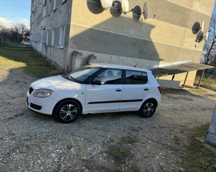 Білий Шкода Фабія, об'ємом двигуна 1.4 л та пробігом 280 тис. км за 3000 $, фото 1 на Automoto.ua