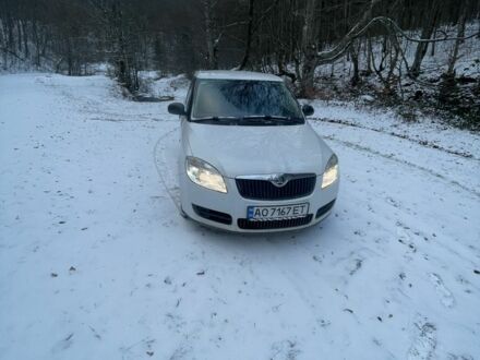 Білий Шкода Фабія, об'ємом двигуна 1.2 л та пробігом 146 тис. км за 4700 $, фото 1 на Automoto.ua