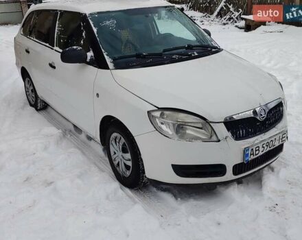 Білий Шкода Фабія, об'ємом двигуна 1.39 л та пробігом 281 тис. км за 4500 $, фото 1 на Automoto.ua