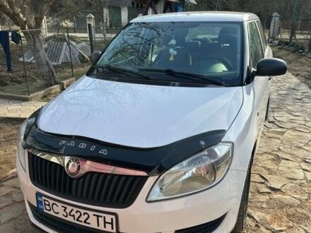 Білий Шкода Фабія, об'ємом двигуна 1.6 л та пробігом 215 тис. км за 5200 $, фото 1 на Automoto.ua