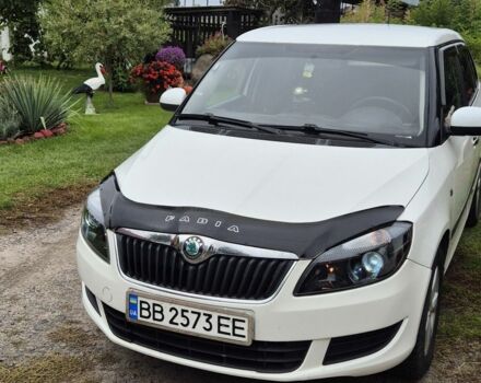 Белый Шкода Фабия, объемом двигателя 1.4 л и пробегом 231 тыс. км за 3950 $, фото 1 на Automoto.ua