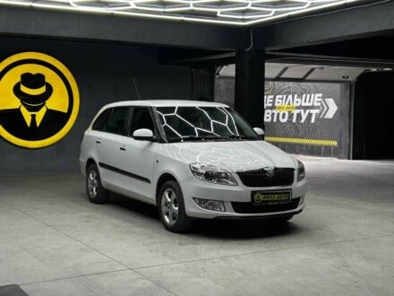 Белый Шкода Фабия, объемом двигателя 1.2 л и пробегом 240 тыс. км за 5800 $, фото 1 на Automoto.ua