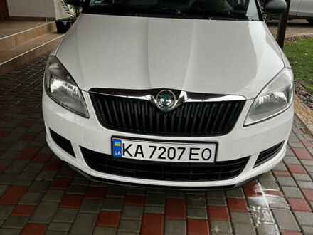Білий Шкода Фабія, об'ємом двигуна 1.39 л та пробігом 141 тис. км за 5400 $, фото 1 на Automoto.ua