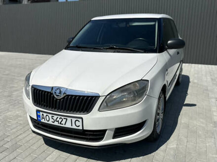 Шкода Фабія 2010 у Хусте на Automoto.ua Білий Шкода Фабія, об'ємом двигуна 1.6 л та пробігом 292 тис. км за 5700 $, фото 1 на Automoto.ua