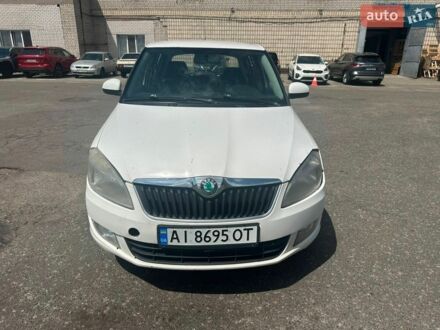 Білий Шкода Фабія, об'ємом двигуна 1.39 л та пробігом 298 тис. км за 2800 $, фото 1 на Automoto.ua