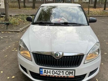 Шкода Фабия 2011 в Харькове на Automoto.ua Белый Шкода Фабия, объемом двигателя 1.2 л и пробегом 135 тыс. км за 5500 $, фото 1 на Automoto.ua