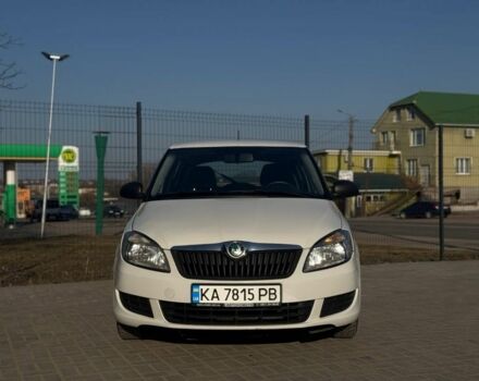 Белый Шкода Фабия, объемом двигателя 1.4 л и пробегом 228 тыс. км за 5900 $, фото 1 на Automoto.ua