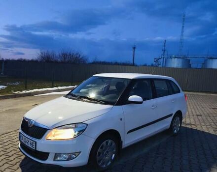 Білий Шкода Фабія, об'ємом двигуна 1.6 л та пробігом 300 тис. км за 5450 $, фото 1 на Automoto.ua