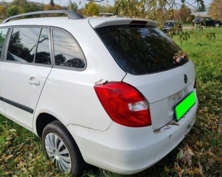 Белый Шкода Фабия, объемом двигателя 1.2 л и пробегом 170 тыс. км за 2000 $, фото 1 на Automoto.ua