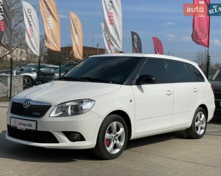 Белый Шкода Фабия, объемом двигателя 1.4 л и пробегом 202 тыс. км за 7255 $, фото 1 на Automoto.ua