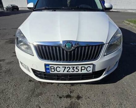Білий Шкода Фабія, об'ємом двигуна 1.2 л та пробігом 102 тис. км за 5100 $, фото 1 на Automoto.ua
